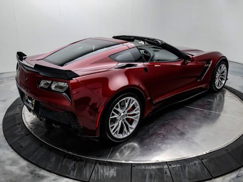 Used 2018 Chevrolet Corvette Z06 RWD image 18