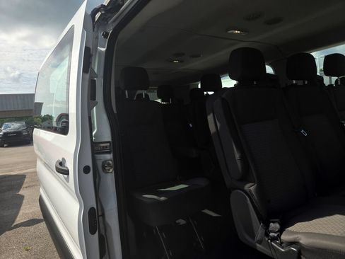 Used 2024 Ford Transit 350 XLT RWD image 8