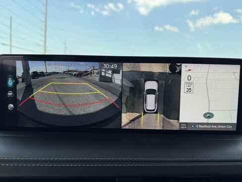 Used 2025 Genesis GV70 3.5T Sport w/ Sport Advanced Package image 12