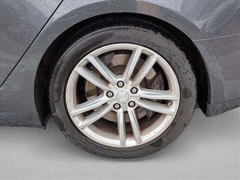 Used 2015 Tesla Model S 70D image 16