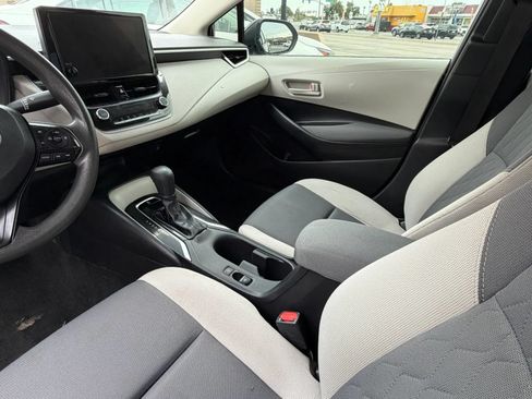Used 2023 Toyota Corolla LE w/ Carpet Mat Package (TMS) FWD image 7