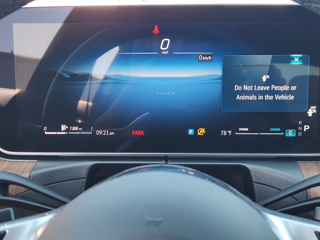 Used 2025 Mercedes-Benz C 300 Sedan image 15