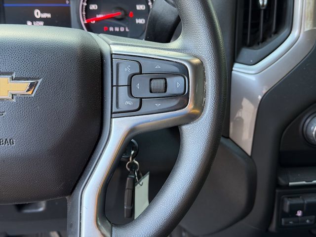 Used 2022 Chevrolet Silverado 2500 Custom w/ Custom Value Package AWD/4WD image 12