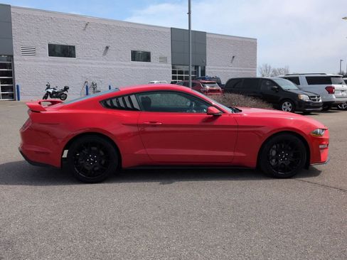 Used 2018 Ford Mustang Coupe w/ Ecoboost Performance Package RWD image 9