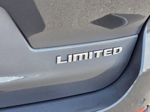 Used 2021 Jeep Grand Cherokee L Limited image 16