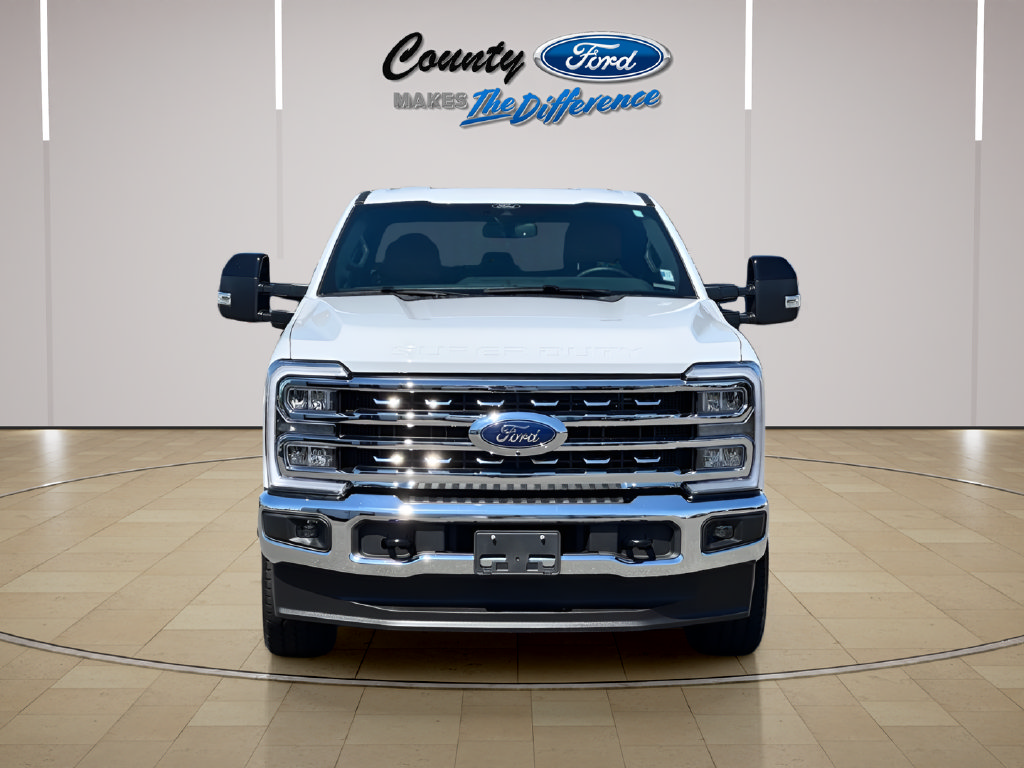 Used 2025 Ford F250 Lariat AWD/4WD image 5