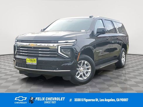 New 2026 Chevrolet Suburban LT w/ Comfort Package image 1