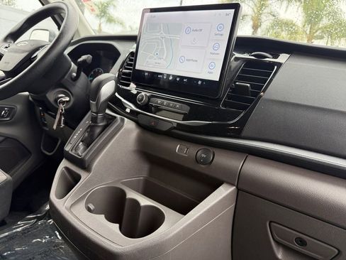 Used 2023 Ford Transit 350 XLT image 22