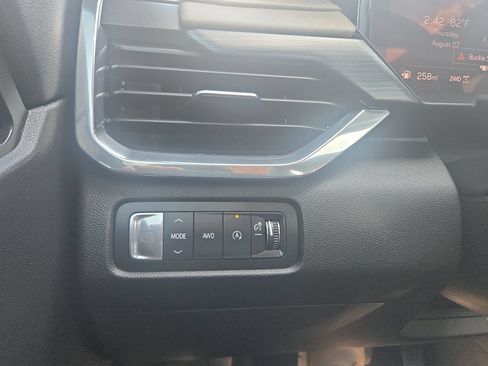 Used 2024 GMC Acadia Elevation w/ Black Edition AWD/4WD image 18