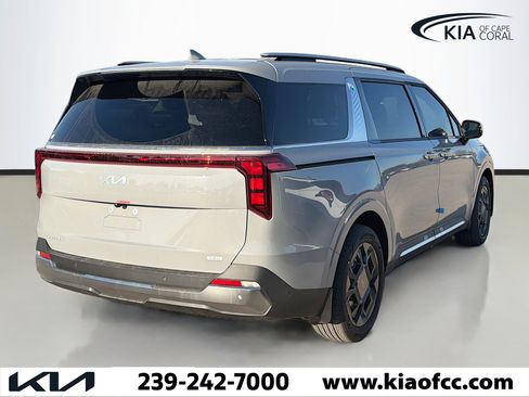 New 2026 Kia Carnival SX image 5