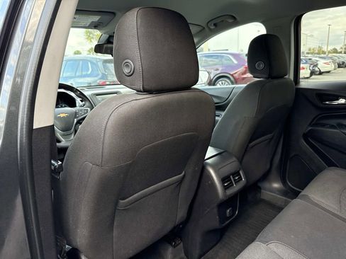 Used 2018 Chevrolet Equinox LT image 14