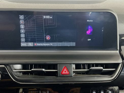 Used 2025 Kia Seltos S image 22