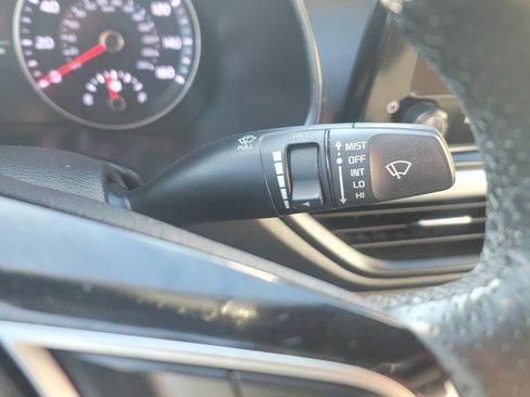 Used 2022 Kia Forte GT-Line FWD image 15