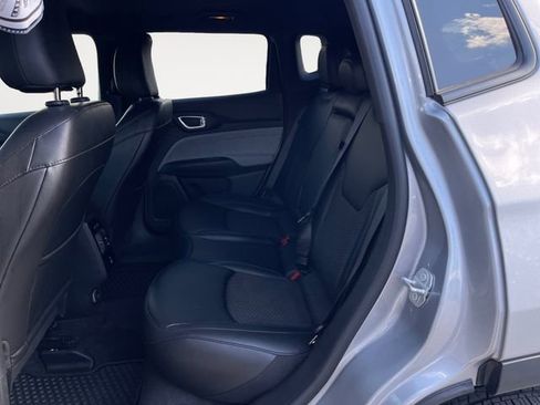 Used 2023 Jeep Compass Latitude w/ Convenience Group image 13