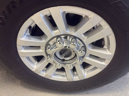 Used 2017 Ford F250 XLT w/ FX4 Off-Road Package image 34