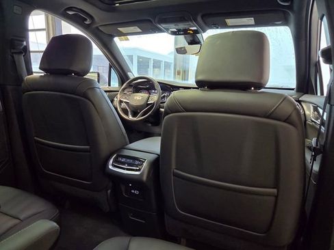Used 2024 Cadillac XT6 Premium Luxury w/ Technology Package FWD image 25