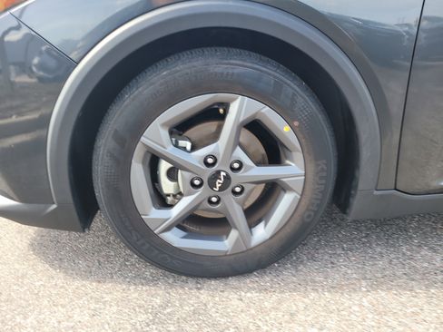 Used 2025 Kia K4 FWD image 9