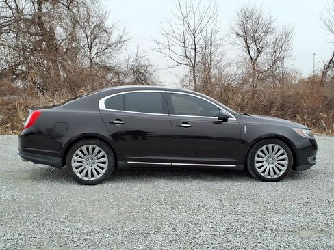 Used 2013 Lincoln MKS image 9
