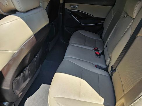 Used 2018 Hyundai Santa Fe Sport FWD image 21