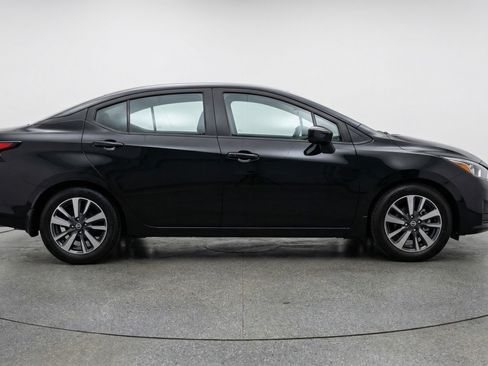 Used 2025 Nissan Versa SV image 11