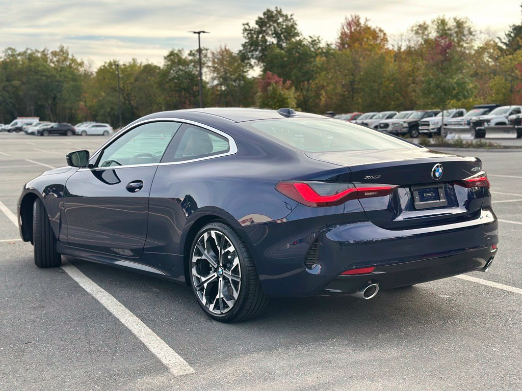 Certified 2026 BMW 430i xDrive Coupe w/ Premium Package AWD/4WD image 4