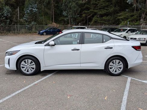 Used 2025 Nissan Sentra S FWD image 8