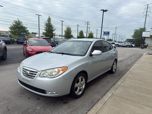 Used 2010 Hyundai Elantra SE FWD image 10