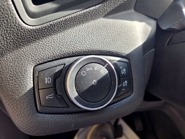 Used 2017 Ford Escape SE FWD image 20