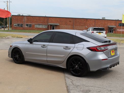 Used 2022 Honda Civic Sport image 8