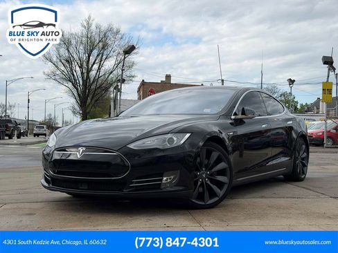 Used 2015 Tesla Model S 70D image 1