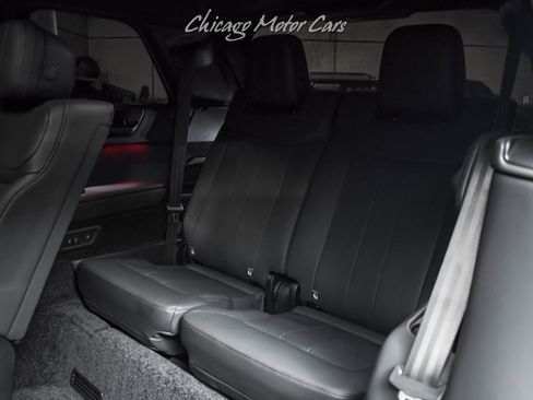 Used 2025 Land Rover Range Rover Long Wheelbase SE AWD/4WD image 30