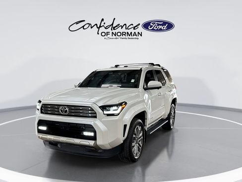 Used 2025 Toyota 4Runner Limited w/ Tow Technology Package AWD/4WD image 3