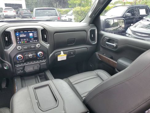 Used 2022 GMC Sierra 1500 Denali w/ Denali Premium Package AWD/4WD image 17
