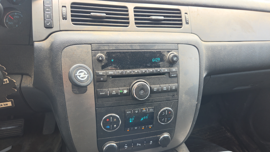 Used 2013 Chevrolet Silverado 2500 LTZ w/ LTZ Plus Package AWD/4WD image 11