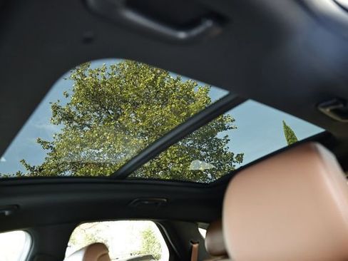 New 2026 Genesis GV70 2.5T Advanced image 21