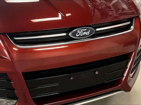 Used 2014 Ford Escape Titanium image 31