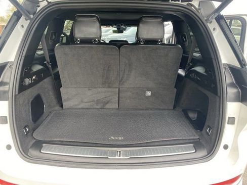 Used 2022 Jeep Grand Cherokee L Summit w/ Advanced Protech Group IV image 9