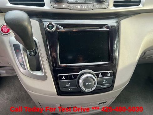 Used 2016 Honda Odyssey SE image 25