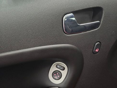 Used 2009 Pontiac Solstice GXP w/ Club Sport Package image 90