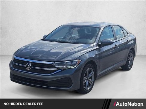 Used 2024 Volkswagen Jetta SE FWD image 1
