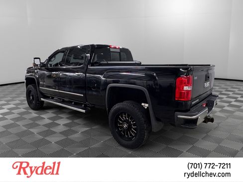 Used 2018 GMC Sierra 2500 SLT image 3