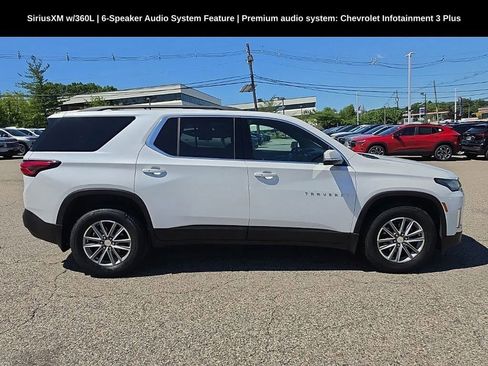 Used 2023 Chevrolet Traverse LT w/ LPO, Floor Liner Package AWD/4WD image 2