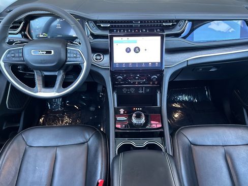 Used 2022 Jeep Grand Cherokee Limited 4xe w/ MOPAR Finishing Package AWD/4WD image 12