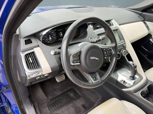Used 2019 Jaguar E-PACE R-Dynamic HSE AWD/4WD image 4
