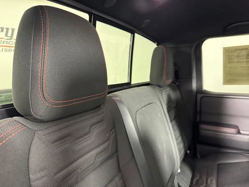 Used 2024 Nissan Frontier PRO-4X w/ Technology Package AWD/4WD image 31