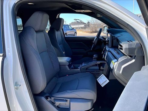 Used 2024 Toyota Tacoma SR image 9