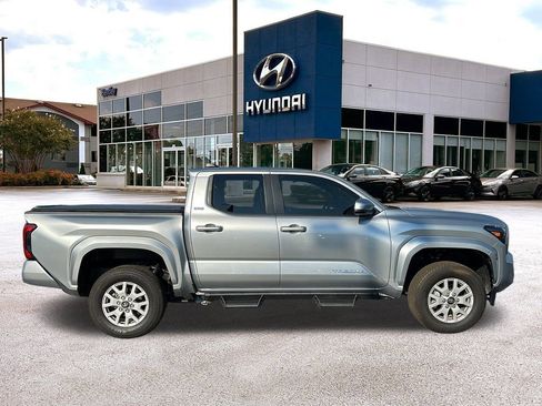 Used 2024 Toyota Tacoma SR5 image 6