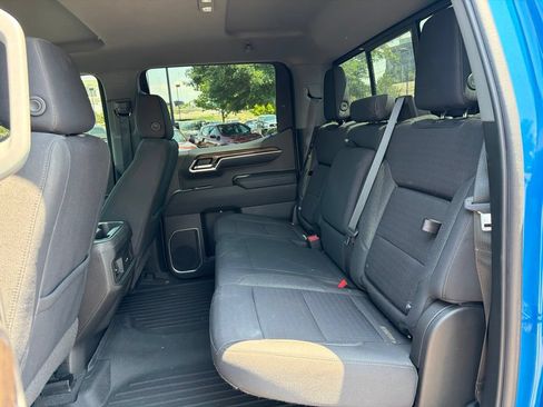 Used 2022 Chevrolet Silverado 1500 RST w/ Convenience Package II AWD/4WD image 13