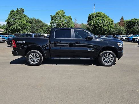 Used 2019 RAM 1500 Laramie AWD/4WD image 8