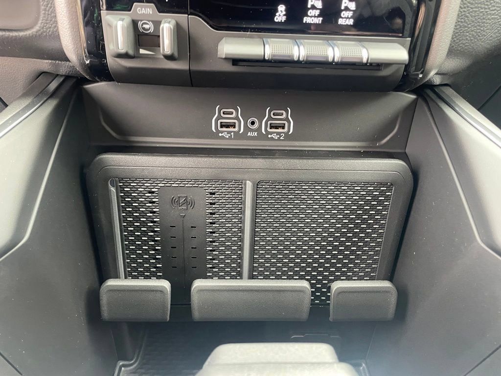 New 2026 RAM 1500 Big Horn AWD/4WD image 15
